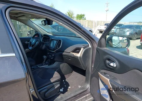 2017 Jeep Cherokee Latitude 4X4 из США, поврежденный, VIN 1C4PJMCS7HW585135